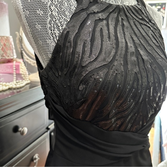 David Meister Black Sequin Bodice Cocktail Sheath Dress Size 6 (EUC) - Picture 5 of 16